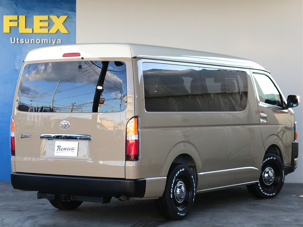 トヨタ ハイエース(4枚目)