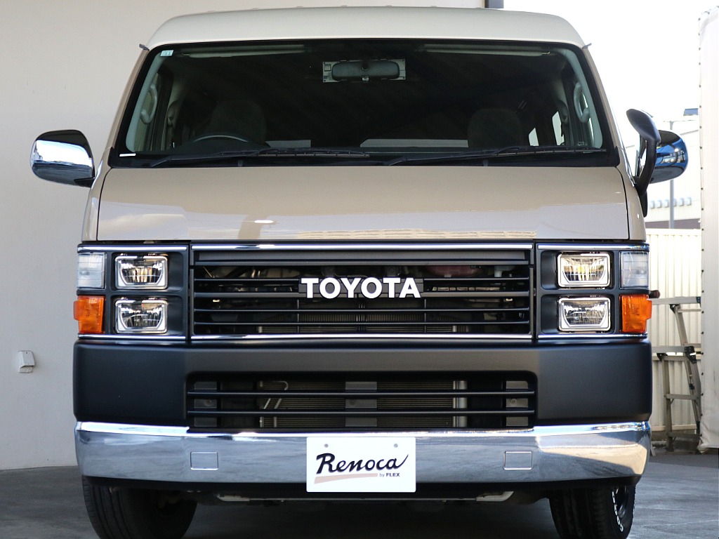 トヨタ ハイエース(5枚目)