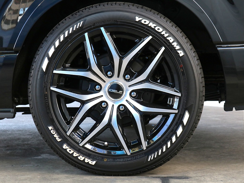 オリジナル１８インチアルミホイール・ヨコハマPA03タイヤ