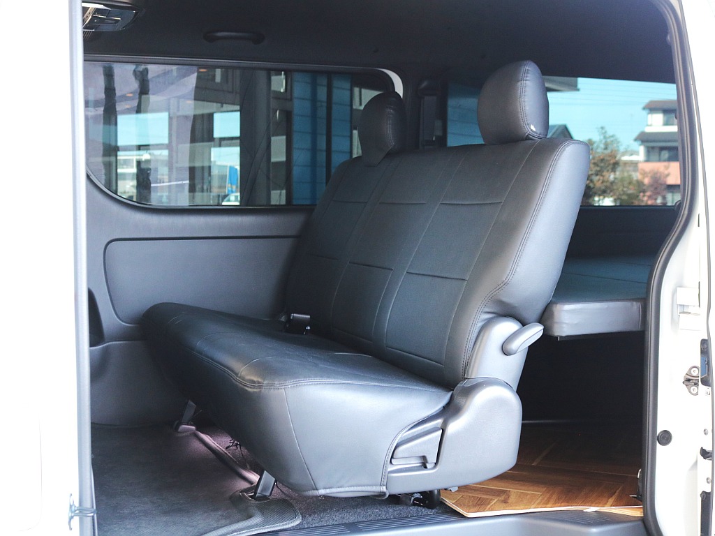 セカンドシート3人掛けベンチシート