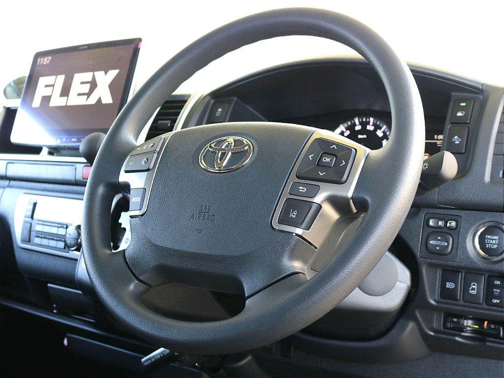 純正ステアリング