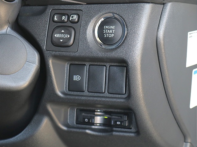 プッシュ式スタート・オートハイビームスイッチ・ビルトインＥＴＣ