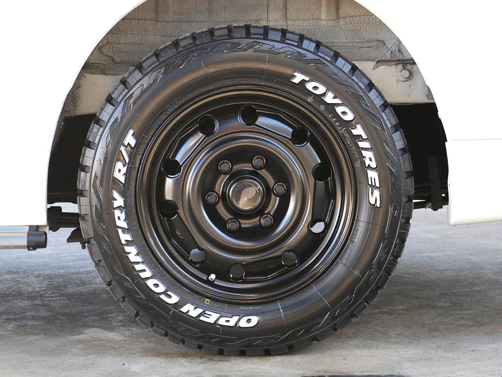 オリジナル16インチアルミホイール･トーヨーオープンカントリータイヤ