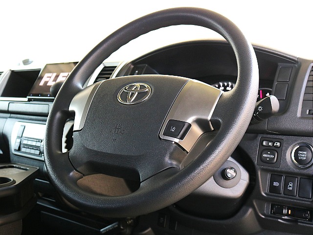 純正ステアリング