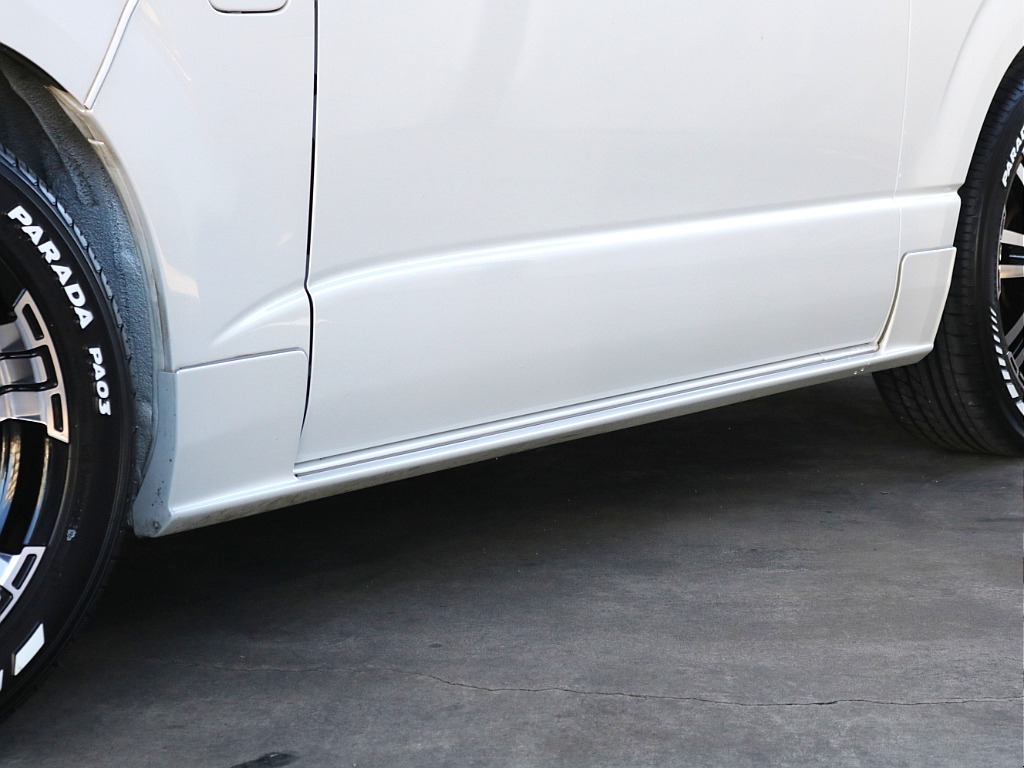 サイドスカート