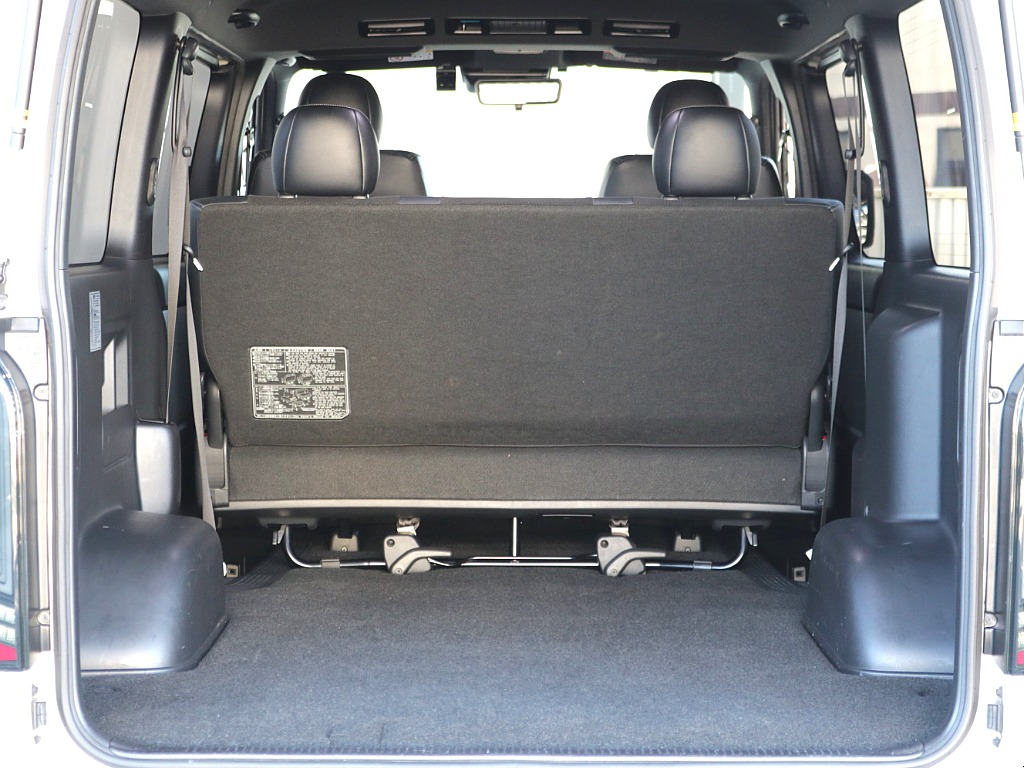 広大な荷室スペース