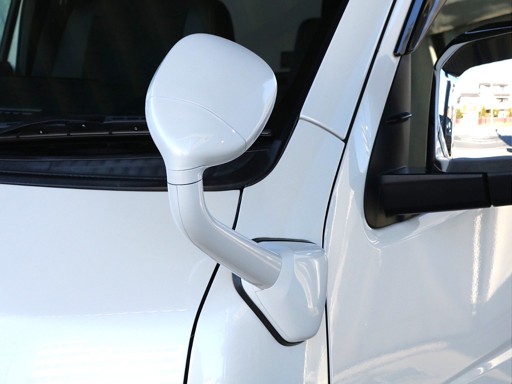 フロントアンダーミラーボディー同色塗装