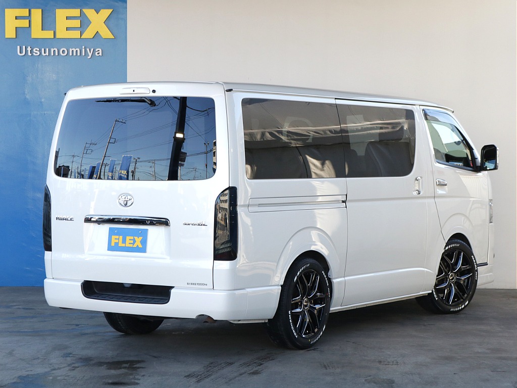 トヨタ ハイエースバン(33枚目)