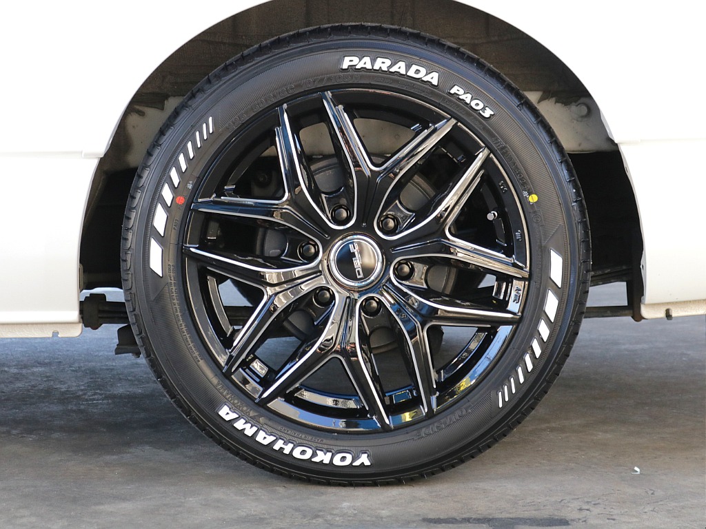 オリジナル１８インチアルミホイール・ヨコハマPA03タイヤ