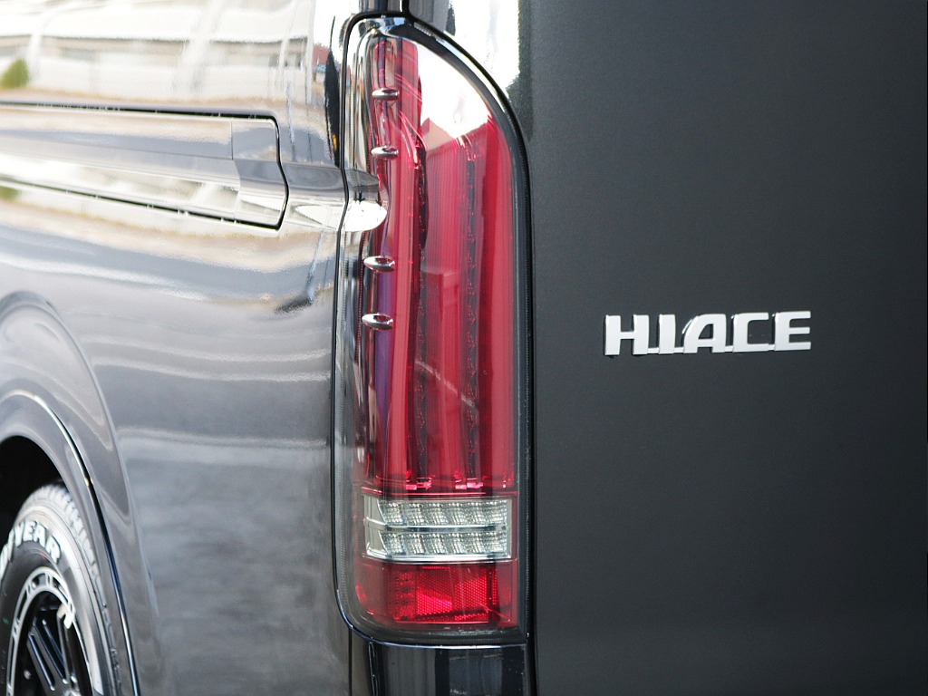 オリジナルLEDテールランプ