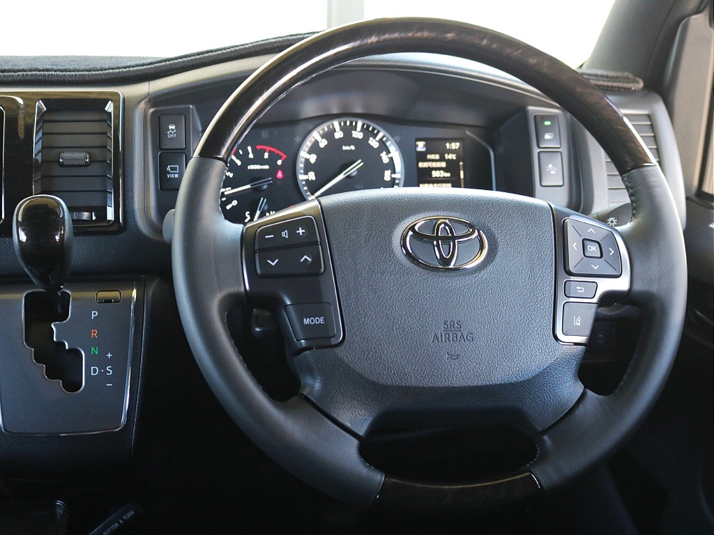 ダークプライムⅡ特別仕様車限定コンビハンドル・コンビシフトノブ