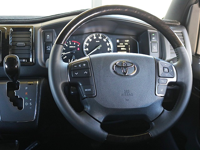 ダークプライムⅡ特別仕様車限定コンビハンドル・コンビシフトノブ