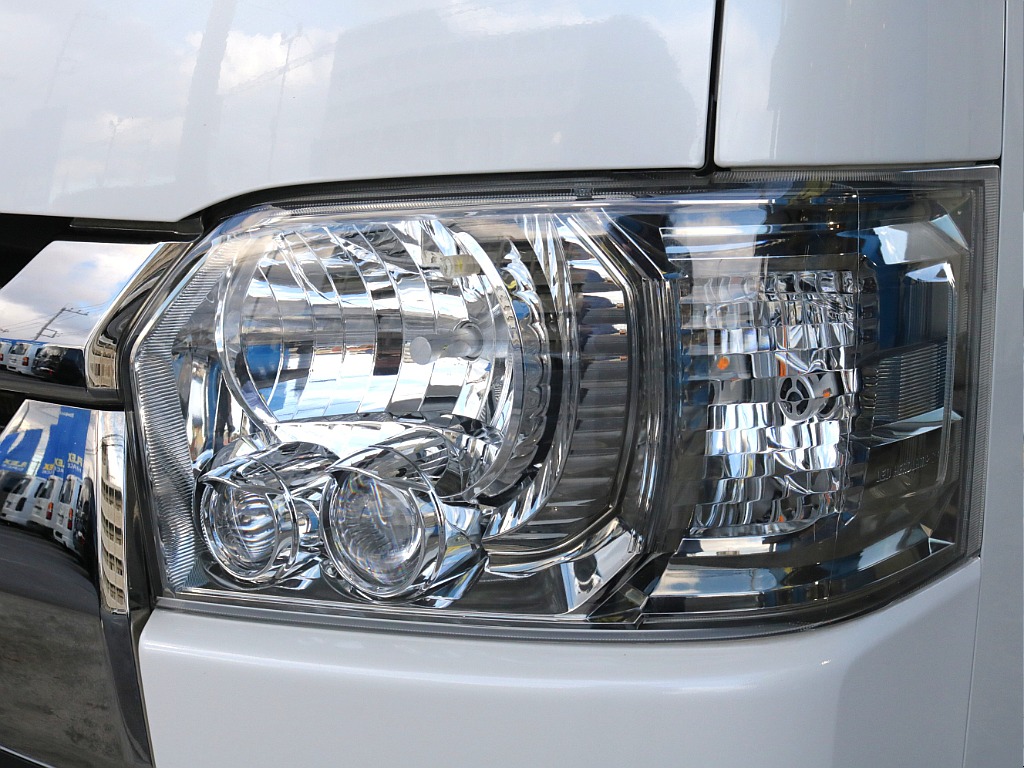 LEDヘッドライト