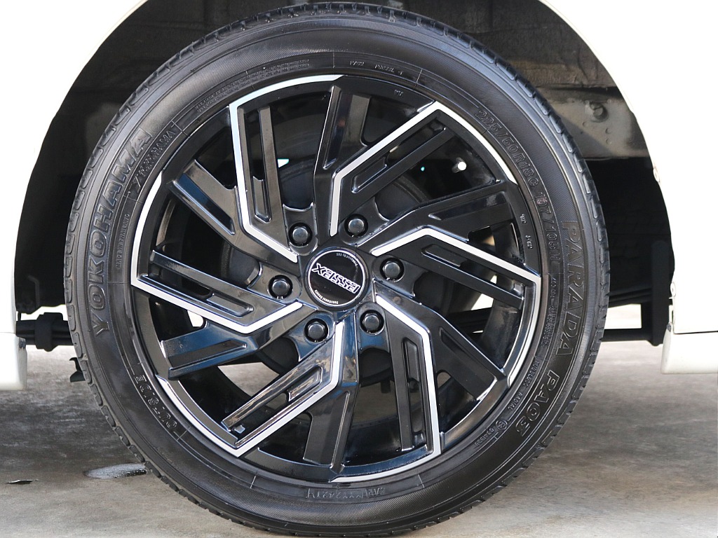 社外18インチアルミホイール