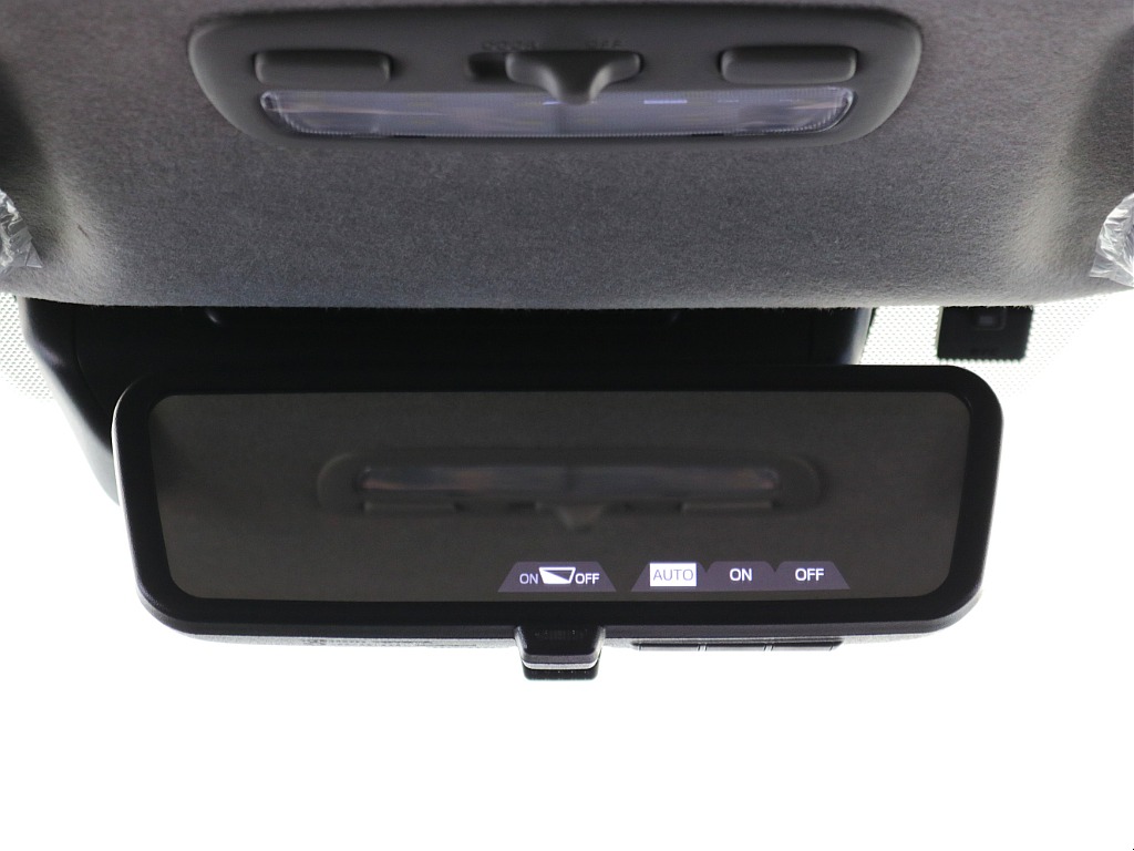 モニターと鏡面で切り替え可能