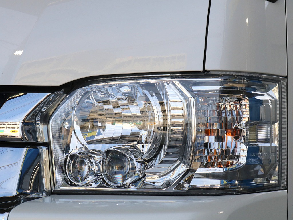 LEDヘッドライト