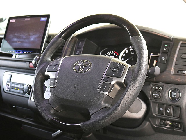 ステアリングスイッチ