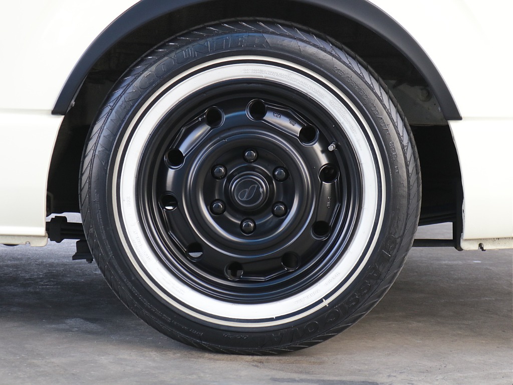 オリジナル16インチアルミホイール・オーレンカウンタークラシックオーバルタイヤ