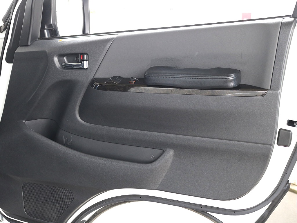 アームレスト付き