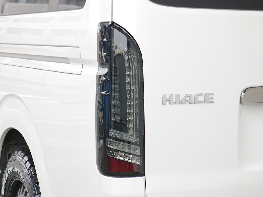 オリジナルLEDテールランプ