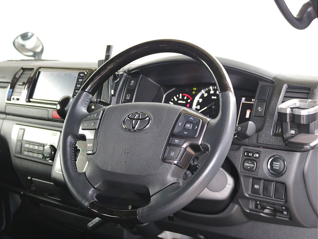 ステアリングスイッチ