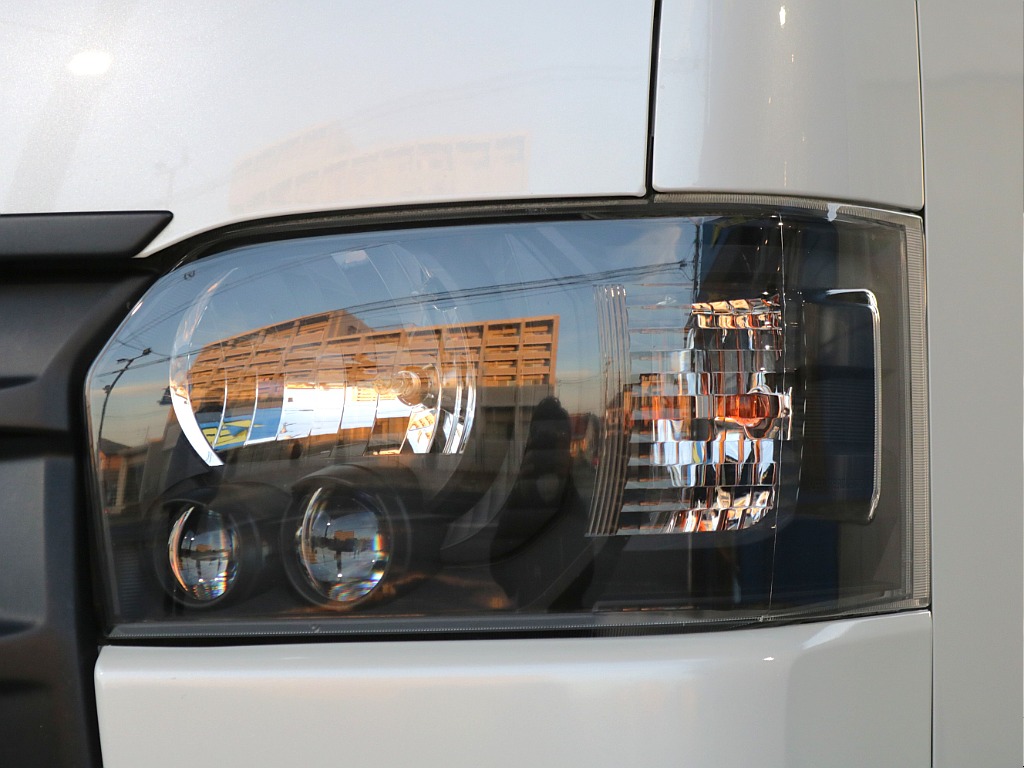 ヘッドライトインナーブラック塗装