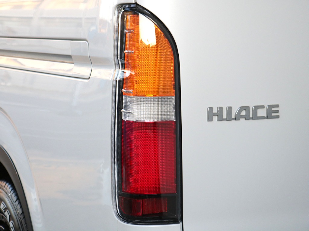 オリジナルLEDテールランプ