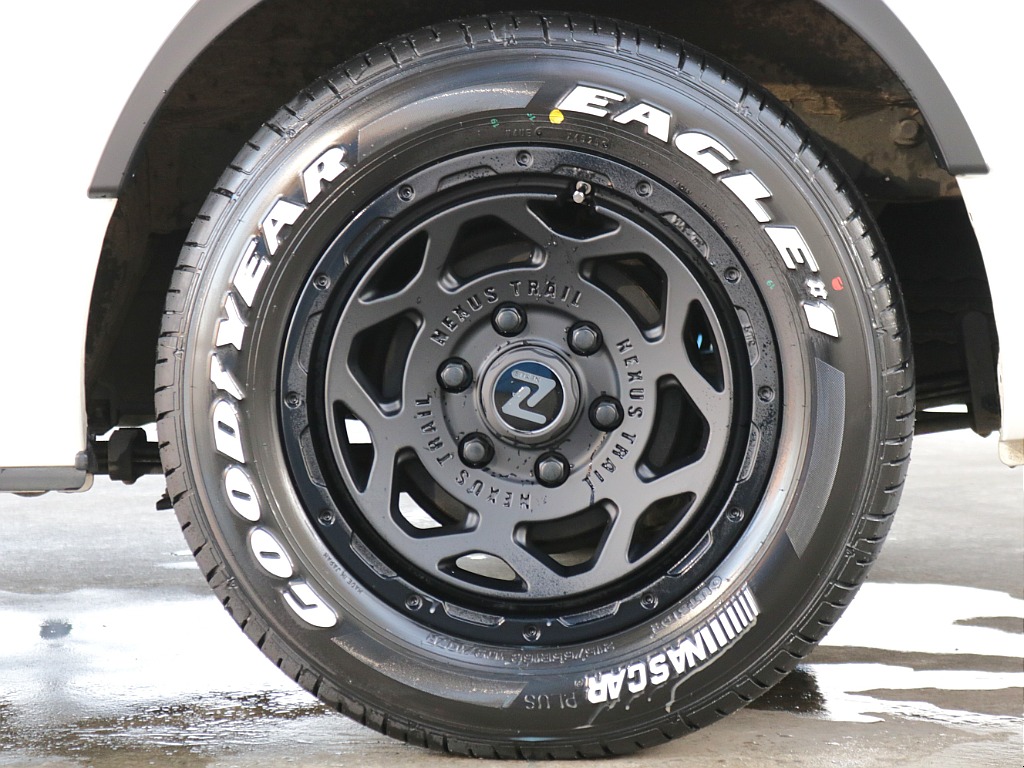 オリジナル16インチアルミホイール・グッドイヤーナスカータイヤ