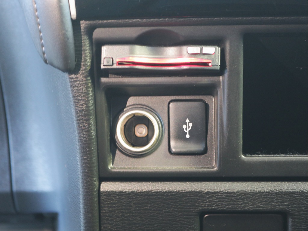 三菱&nbsp;デリカD：5&nbsp;2.2DT Gパワーパッケージ 4WD&nbsp;渋かっこいい車両作りました！みんなと一緒は嫌だのお客様は必見！&nbsp;栃木県の詳細画像&nbsp;その11