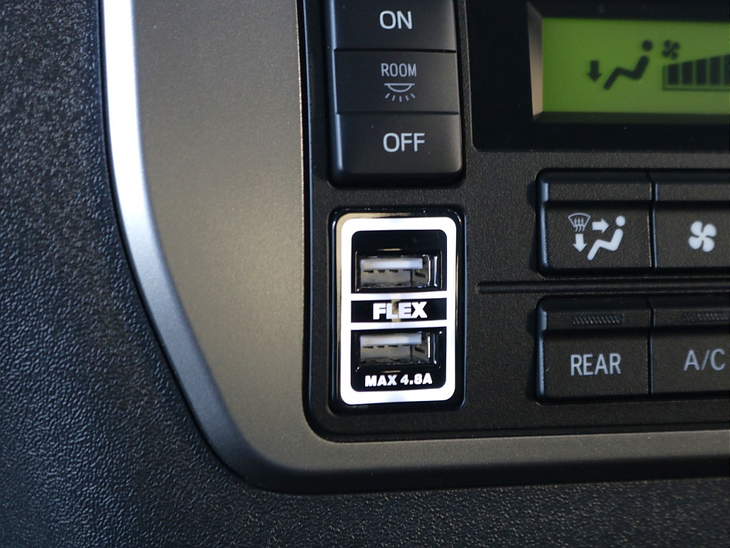 オリジナルUSBポート