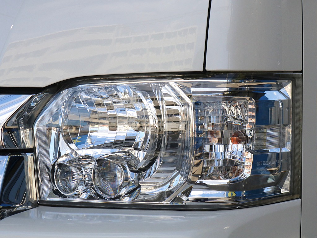 LEDヘッドライト