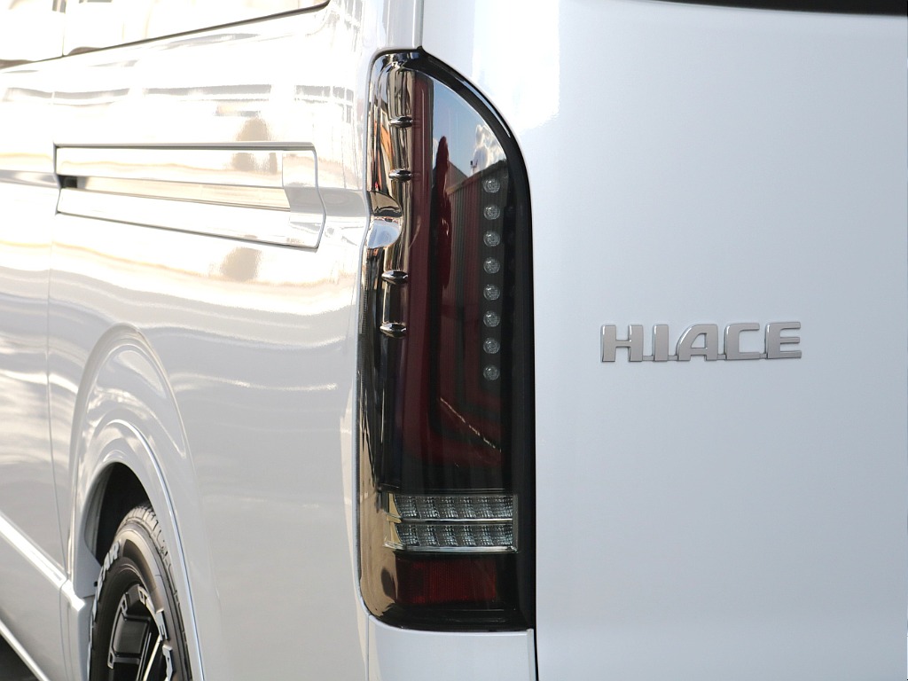 オリジナルLEDテールランプ