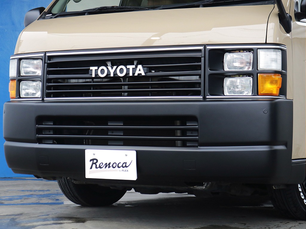 オリジナル角目四灯フェイス