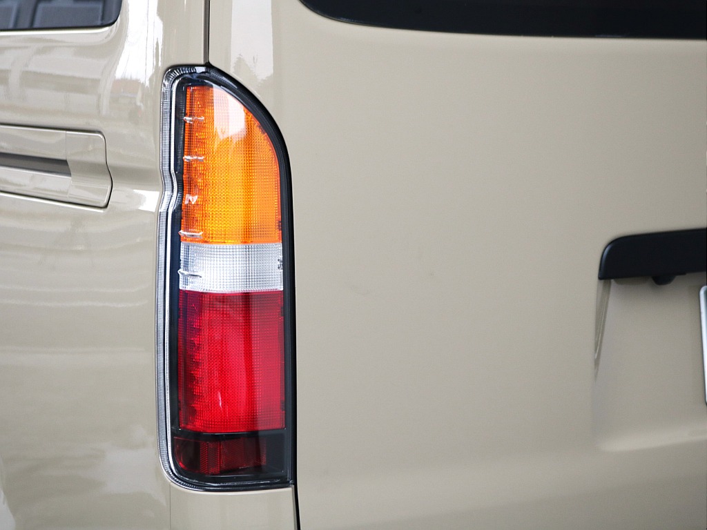 オリジナルLEDクラシックテールランプ