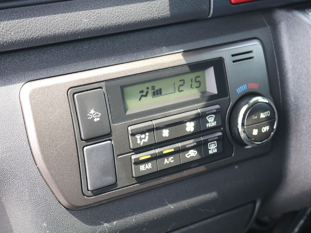 ＦＬＥＸグループは「すべての人に愛車を」をコンセプトに車種別に全国展開中！愛車と一緒に、ライフスタイルを充実させてもらいたいという思いで、ランクル仙台泉店では皆様のご要望になんでもお応えします♪