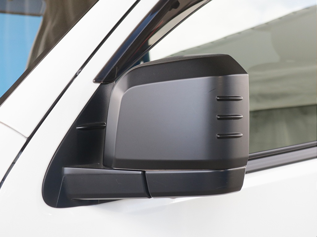 ドアミラーカバーマッドブラック