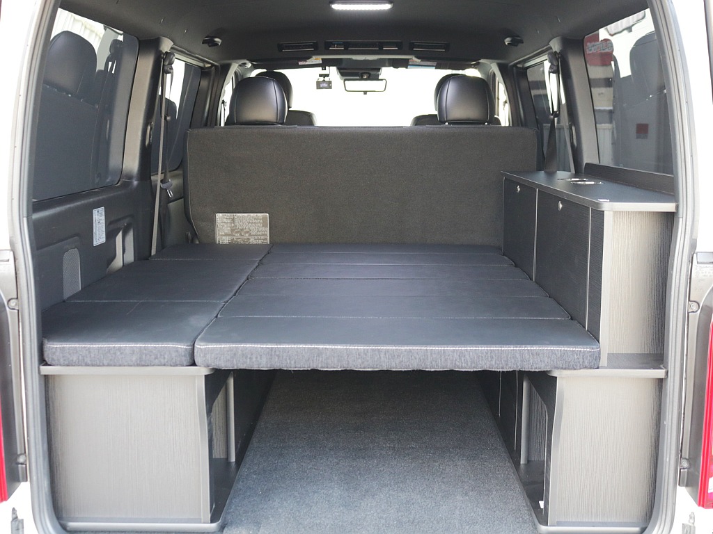 フルフラット可能で車中泊にもピッタリ！