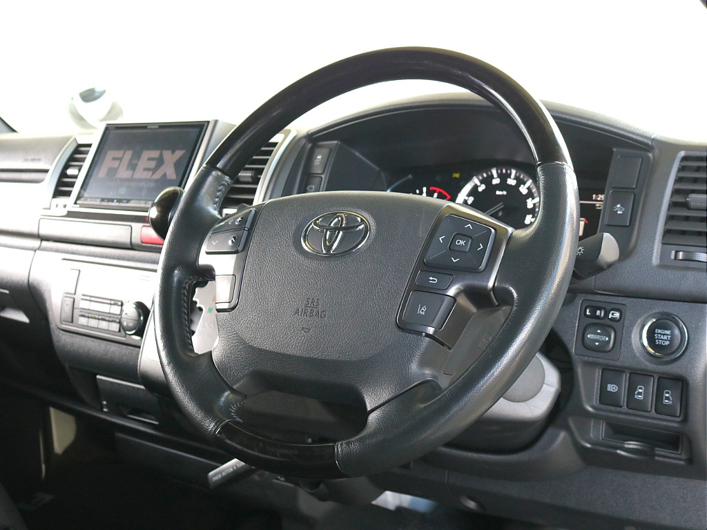 ステアリングスイッチ