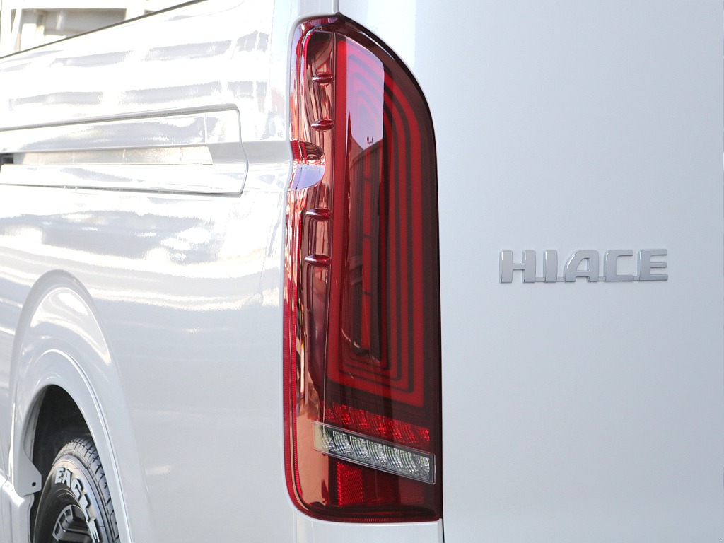 オリジナルLEDテールランプ