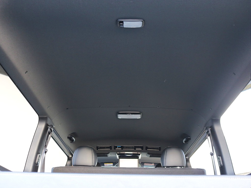 ダークプライムⅡ特別仕様車限定ルーフライニング