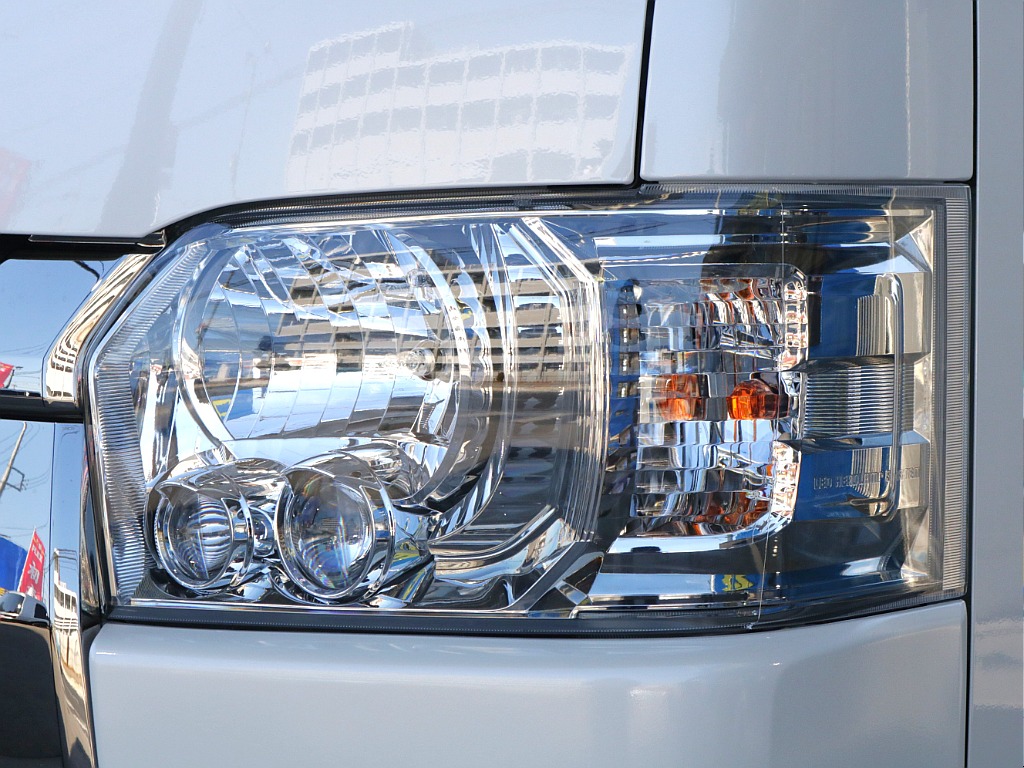 LEDヘッドライト