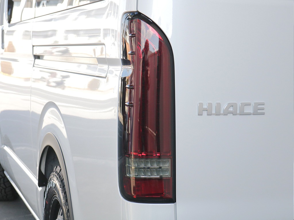 オリジナルLEDテールランプ