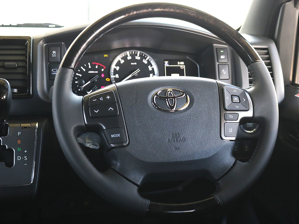 ダークプライムⅡ特別仕様車限定コンビハンドル・コンビシフトノブ