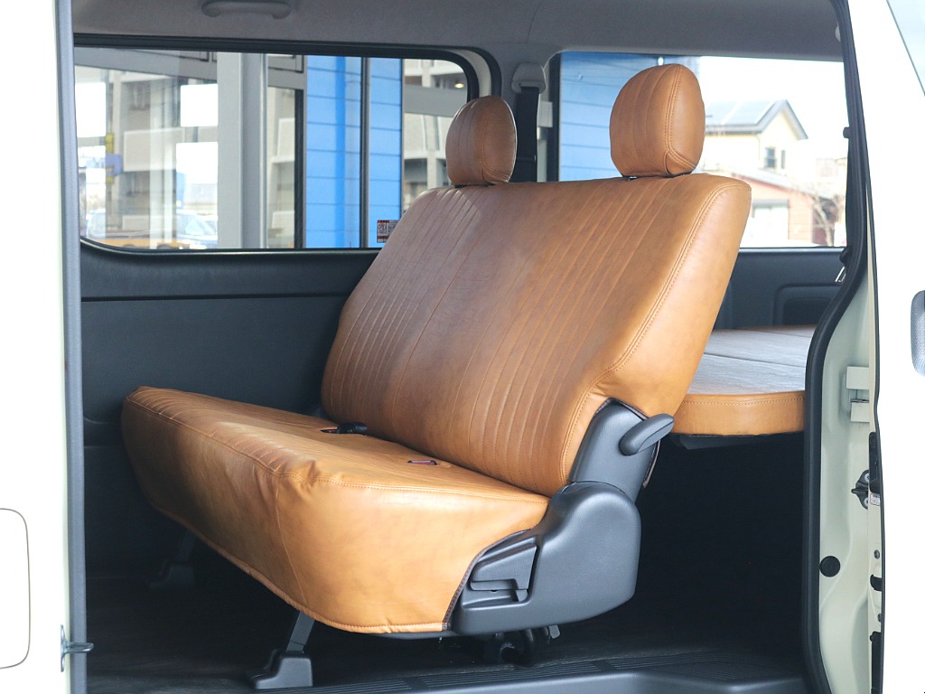 セカンドシート3人掛けベンチシート