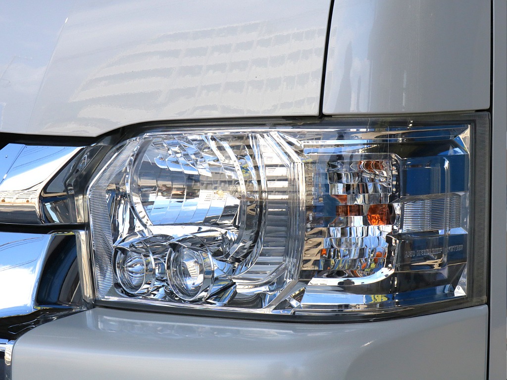 LEDヘッドライト