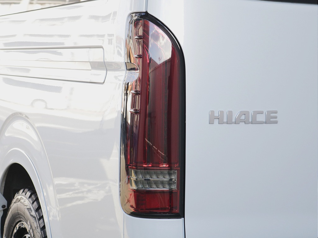 オリジナルLEDテールランプ