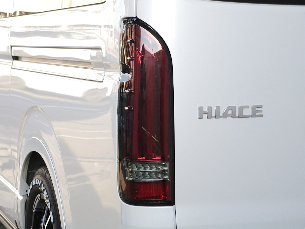 オリジナルLEDテールランプ