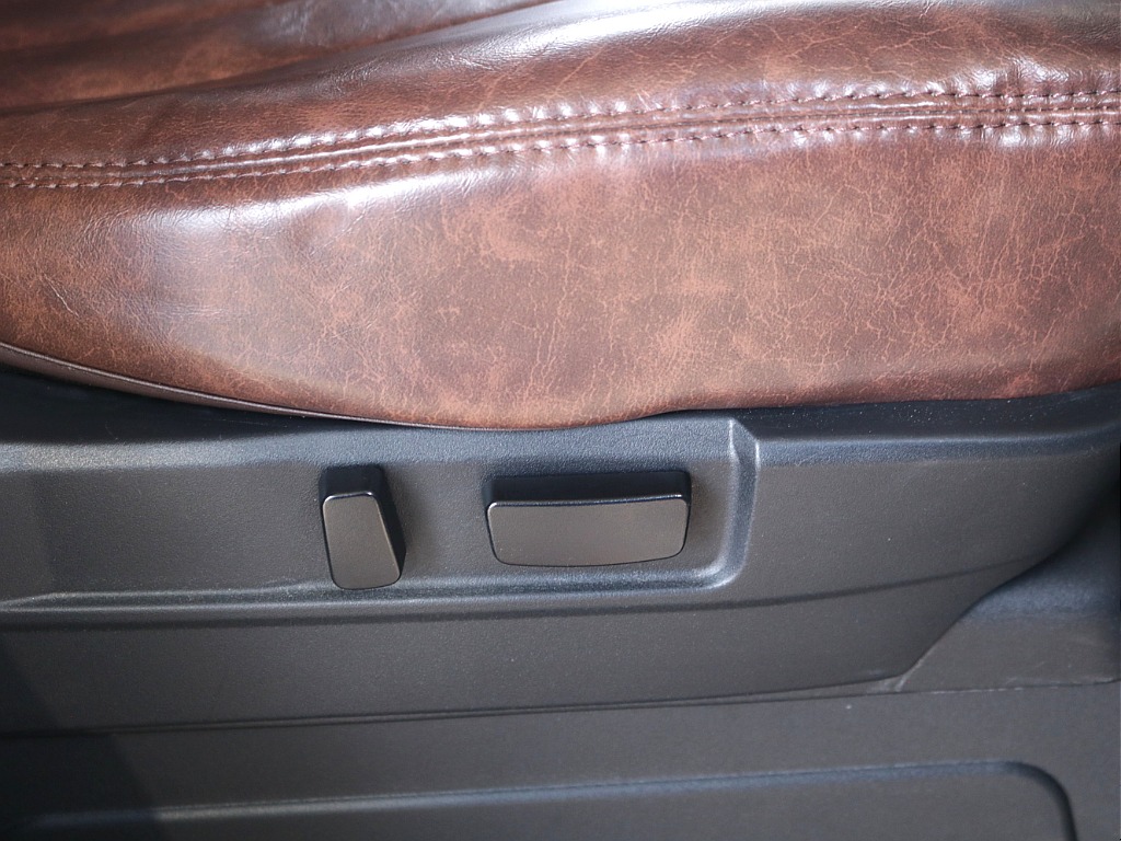 運転席パワーシート