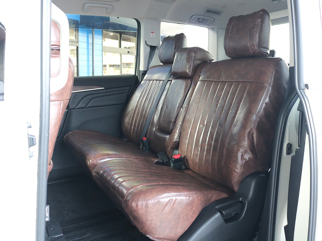 セカンドシート3人掛けベンチシート