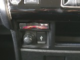 ビルトインETC・シガーソケット・USBポート